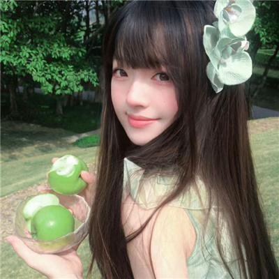 瓶中美人