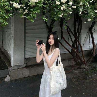 华颐:吞噬怪物的孩子